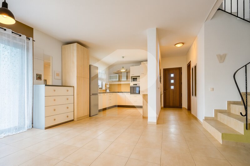 Casa intre doua paduri - TARTASESTI - DAMBOVITA